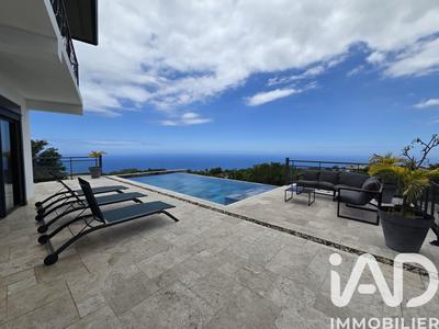 Maison - 422 m² - 12 pièces