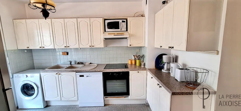 Appartement - 81 m² - 3 pièces