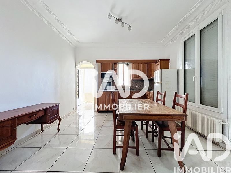 Maison - 97 m² - 5 pièces