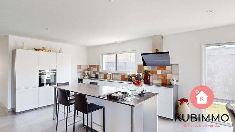 Maison - 120 m² - 5 pièces