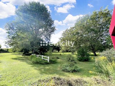 Maison - 300 m² - 10 pièces