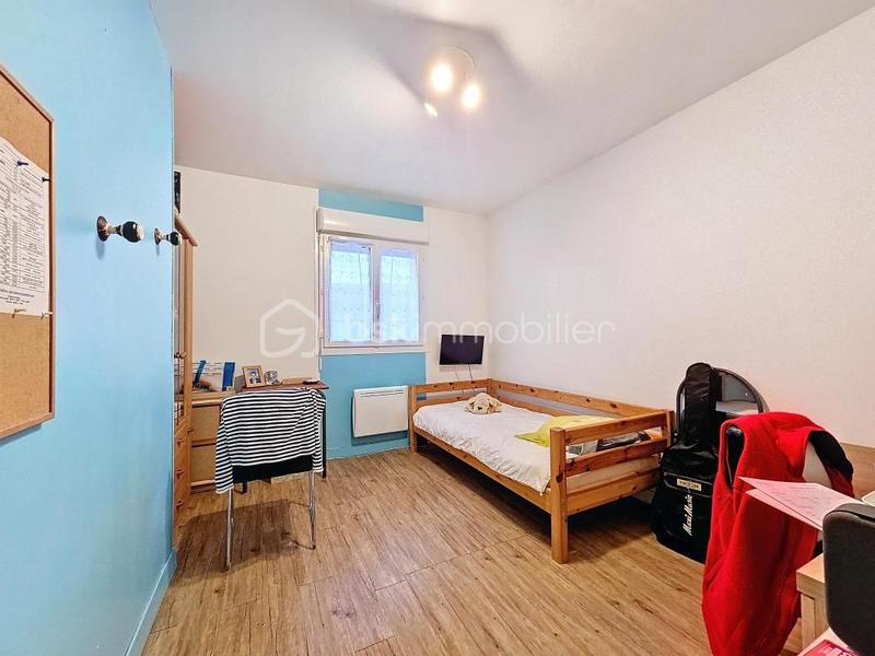 Maison - 97 m² - 6 pièces