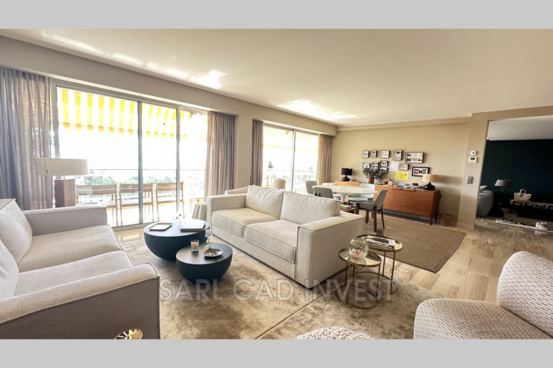 Appartement - 150 m² - 5 pièces