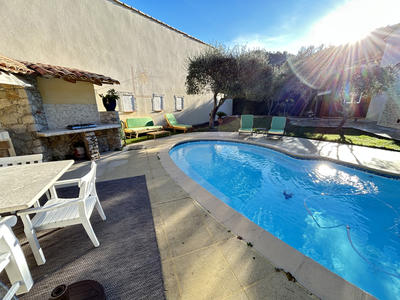 Villa - 175 m² - 6 pièces