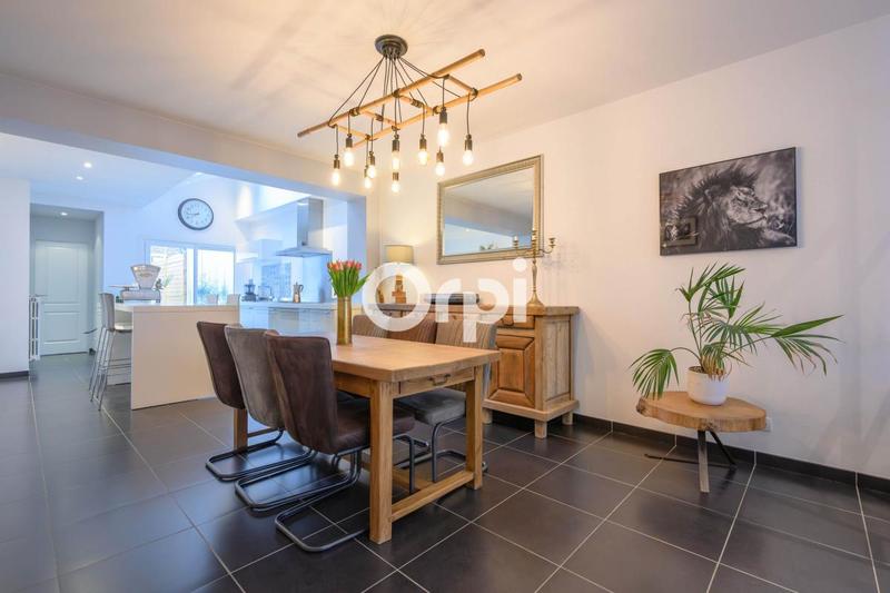 Maison - 103 m² - 4 pièces