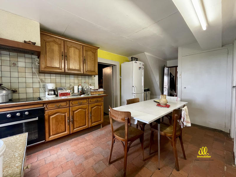 Maison - 147 m² - 7 pièces