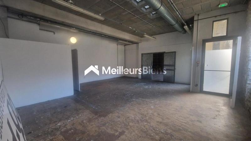 Local d'activité / Entrepôt - 1 273 m² - 6 pièces