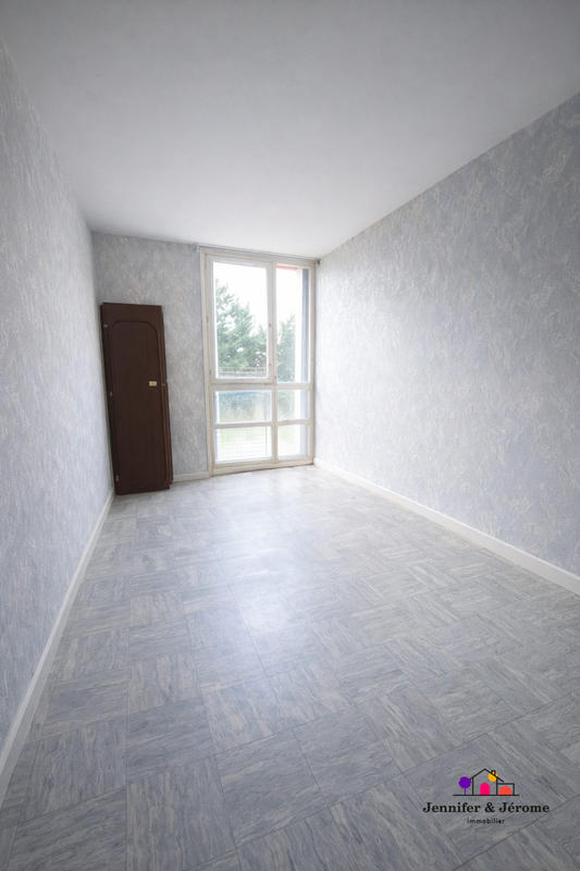 Appartement - 94 m² - 6 pièces