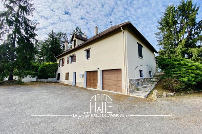 Maison - 227 m² - 9 pièces