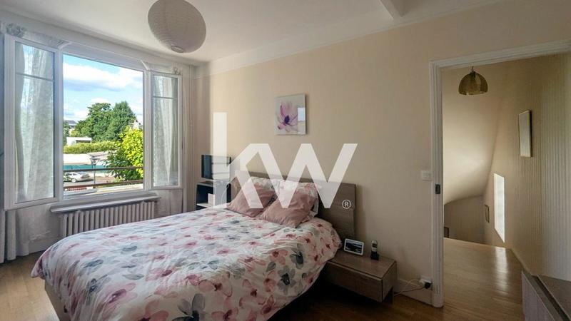 Maison - 122 m² - 6 pièces