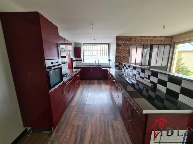 Propriété - 314 m² - 11 pièces