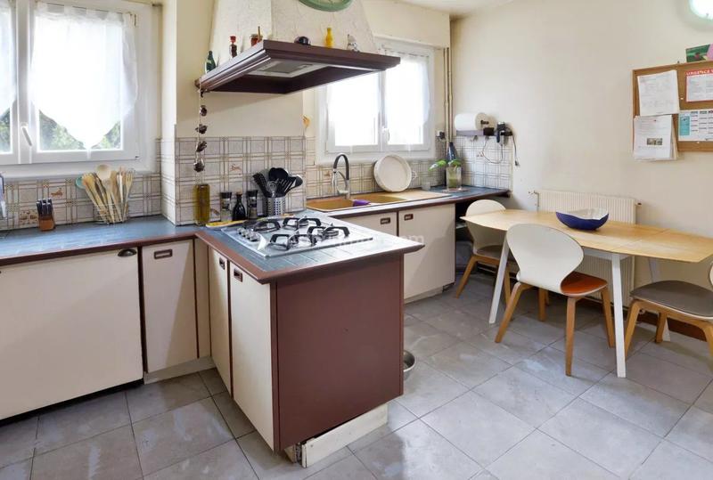 Maison - 165 m² - 8 pièces