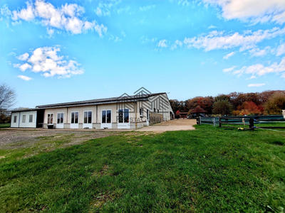 Propriété - 272 m² - 7 pièces