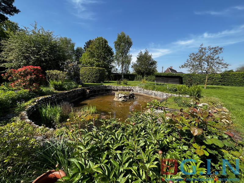 Propriété - 273 m² - 11 pièces