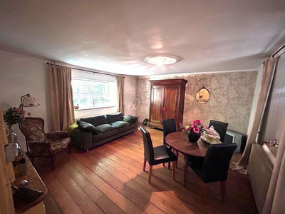 Maison - 116 m² - 2 pièces