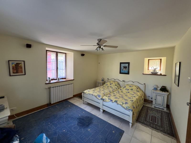 Maison - 249 m² - 6 pièces