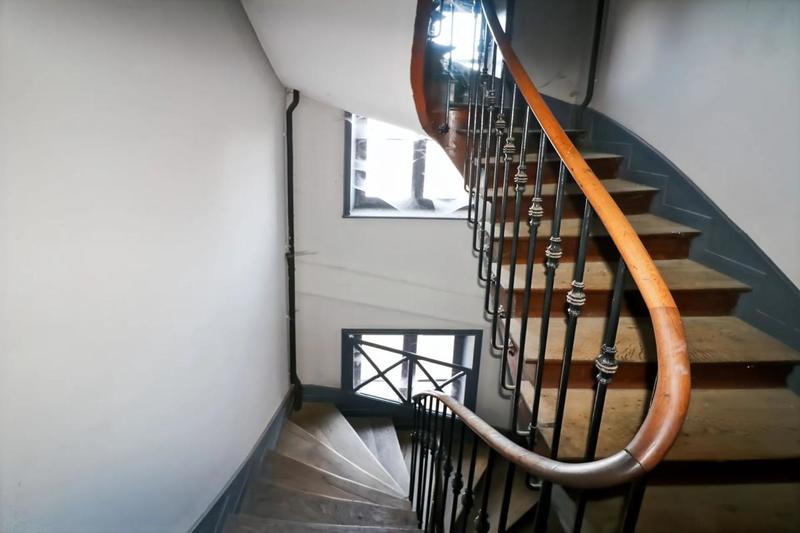 Appartement - 550 m² - 20 pièces