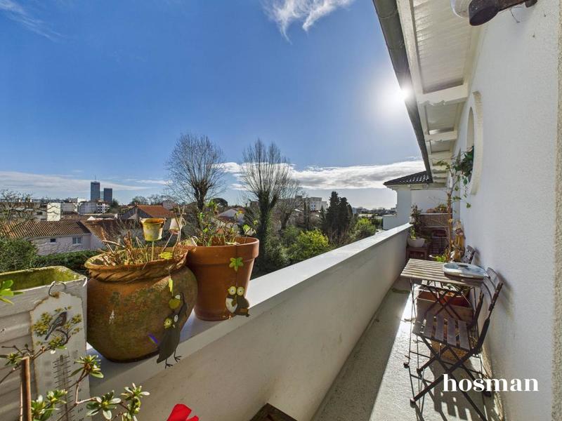 Appartement - 84 m² - 3 pièces