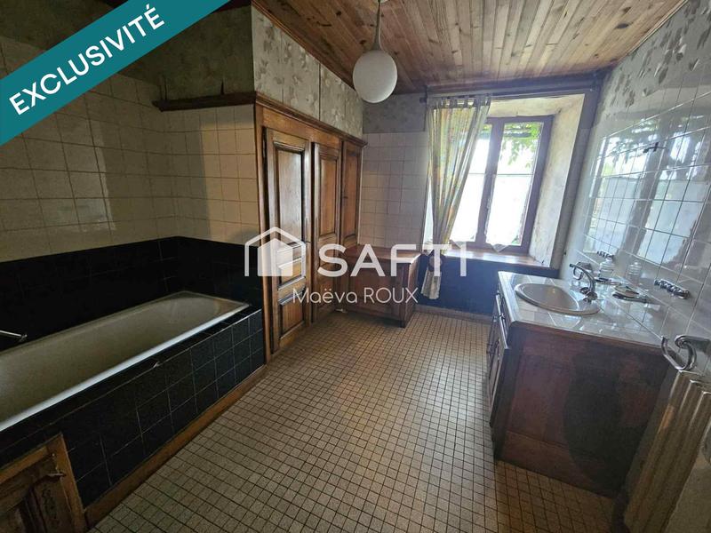 Maison - 233 m² - 6 pièces