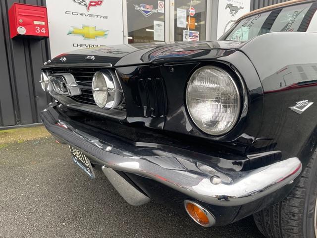 Ford Mustang Convertible V8