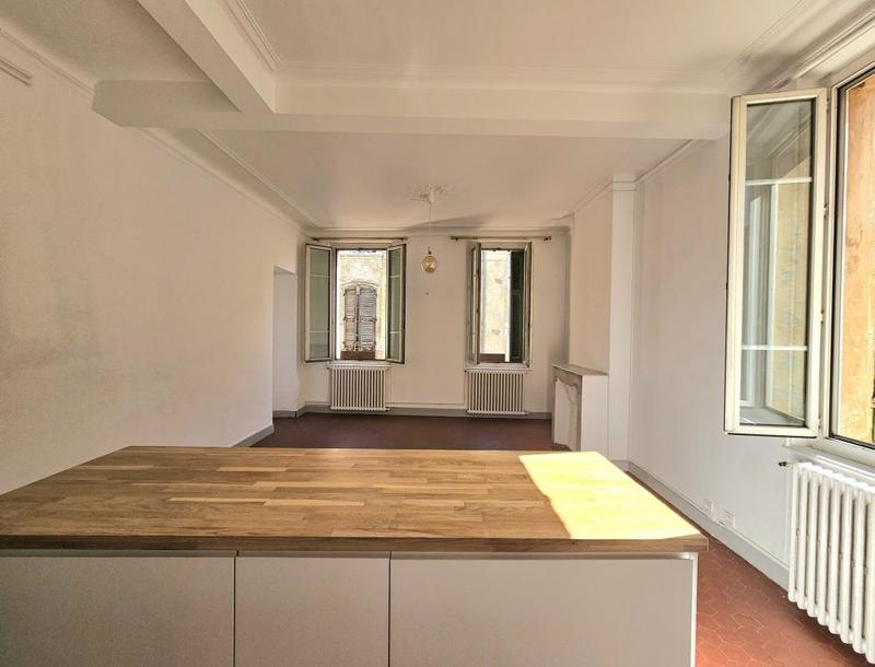 Appartement - 67 m² - 3 pièces