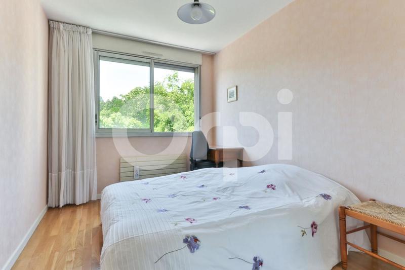 Appartement - 110 m² - 4 pièces