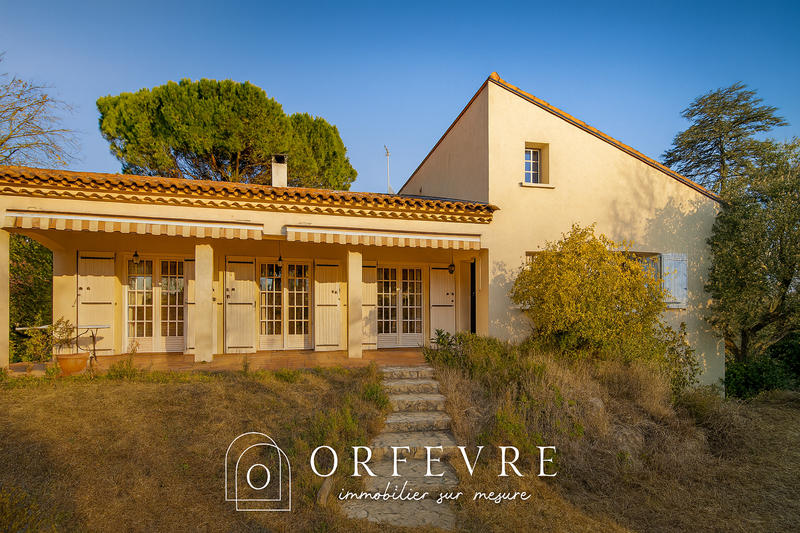 Maison - 200 m² - 7 pièces