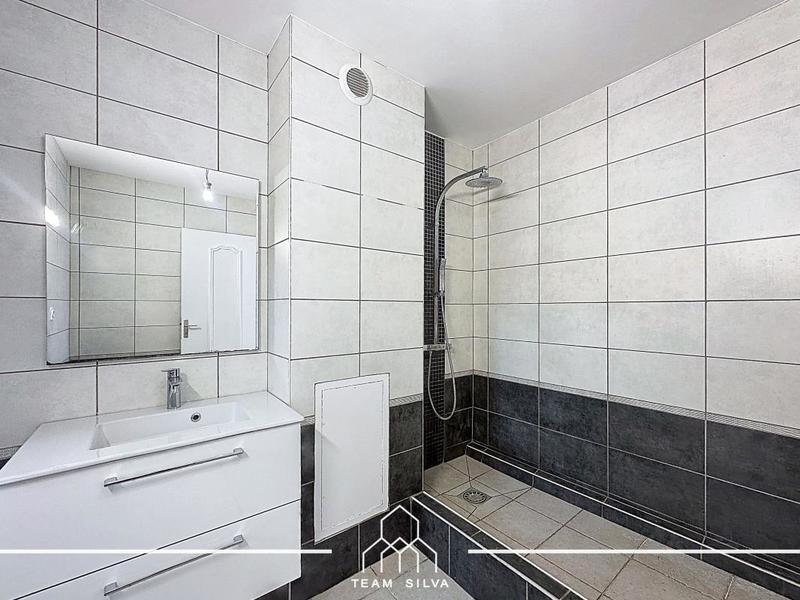 Pavillon - 93 m² - 5 pièces