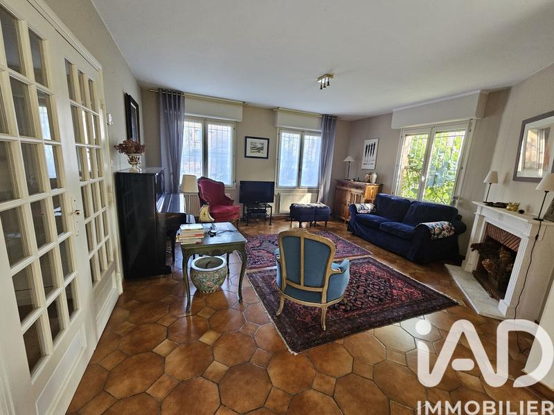 Maison - 160 m² - 8 pièces