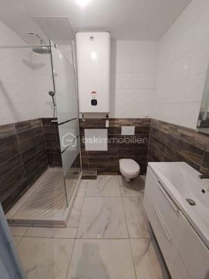 Appartement - 64 m² - 3 pièces