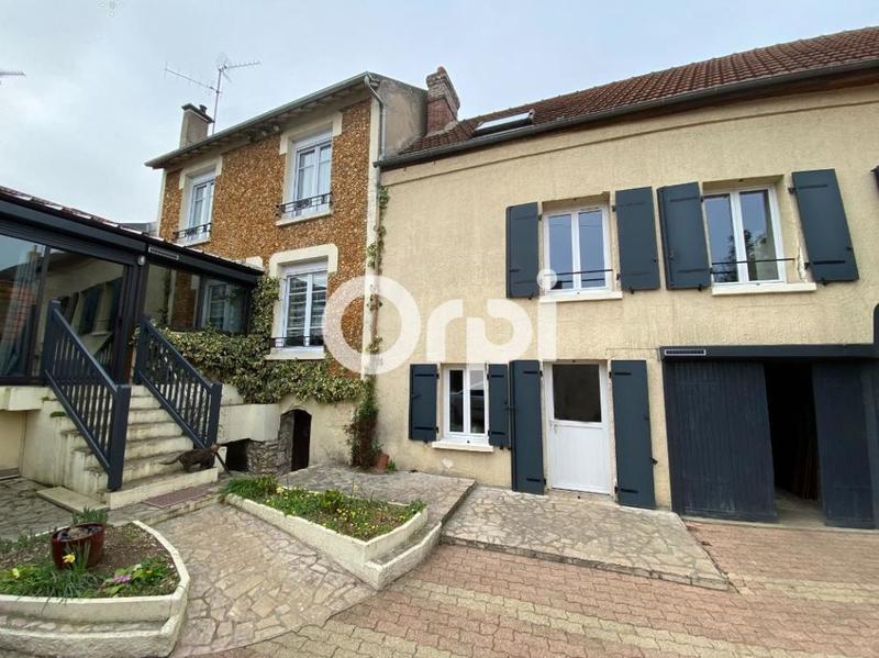 Maison - 202 m² - 8 pièces