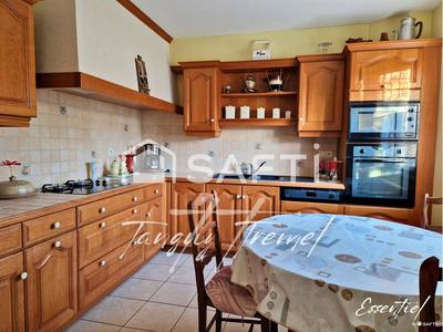 Maison - 87 m² - 5 pièces