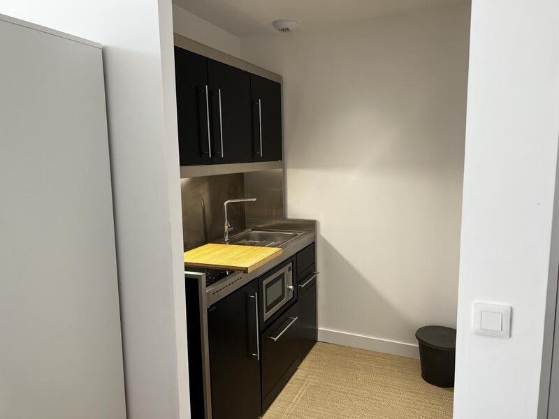 Studio - 25 m² - 1 pièce