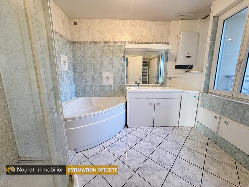 Appartement - 125 m² - 5 pièces