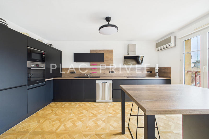 Appartement - 183 m² - 7 pièces