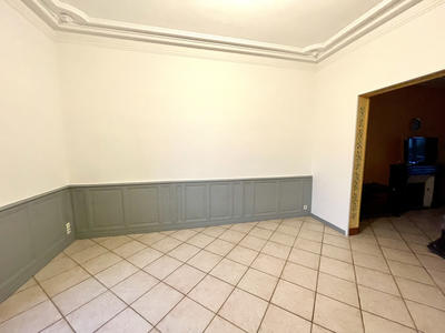 Maison - 250 m² - 11 pièces
