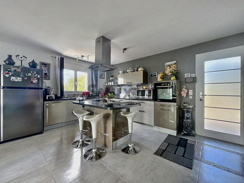 Villa - 113 m² - 6 pièces