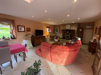 Maison - 295 m² - 12 pièces