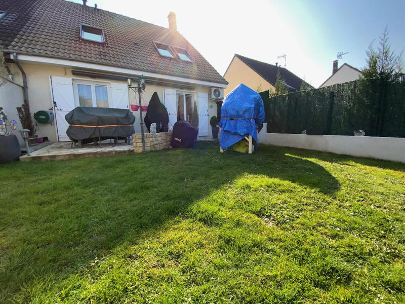 Maison - 89 m² - 5 pièces