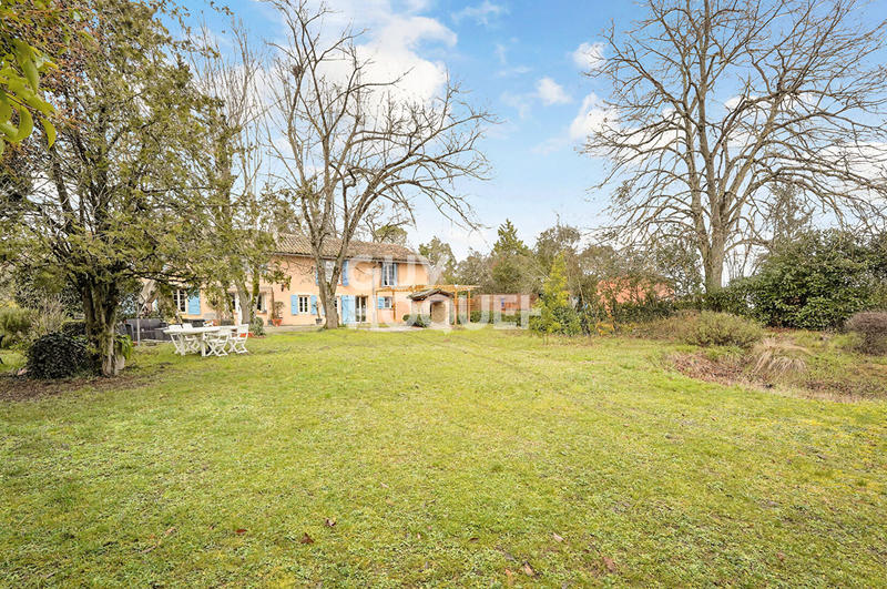 Maison - 170 m² - 7 pièces