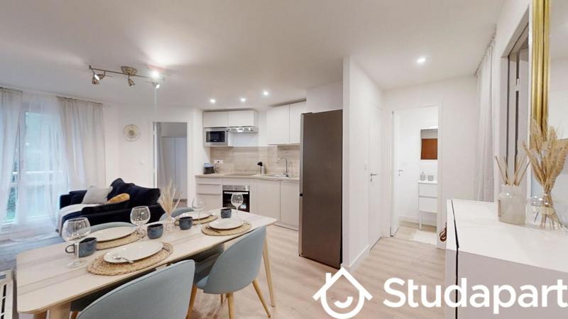 Chambre - 10 m² - 1 pièce