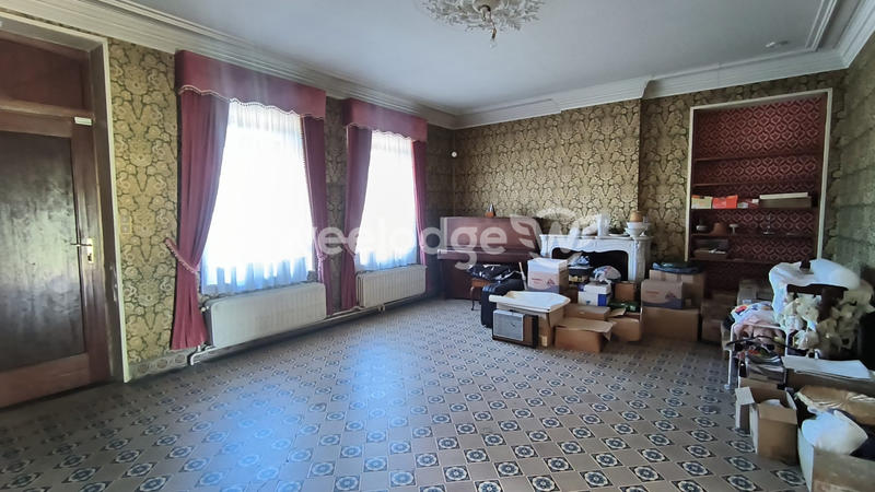 Maison - 140 m² - 9 pièces