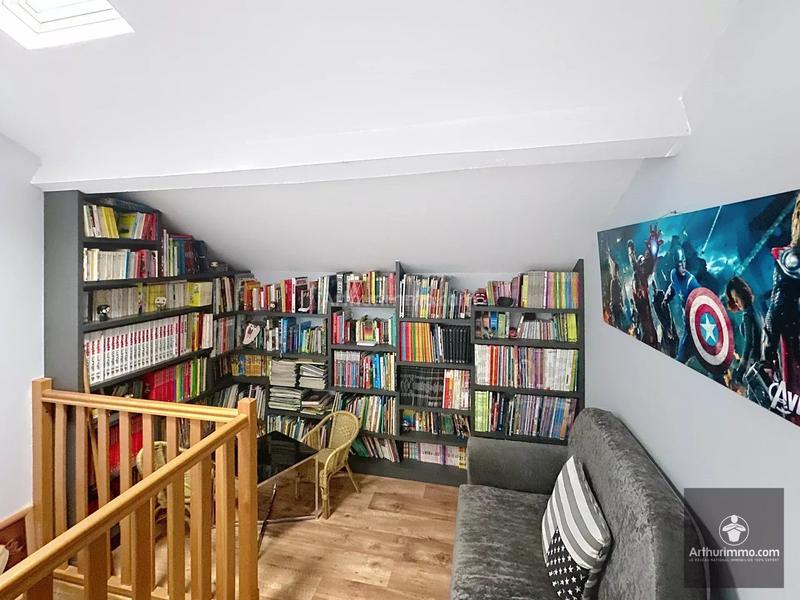 Maison - 303 m² - 10 pièces