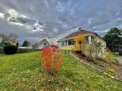 Maison traditionnelle - 118 m² - 5 pièces