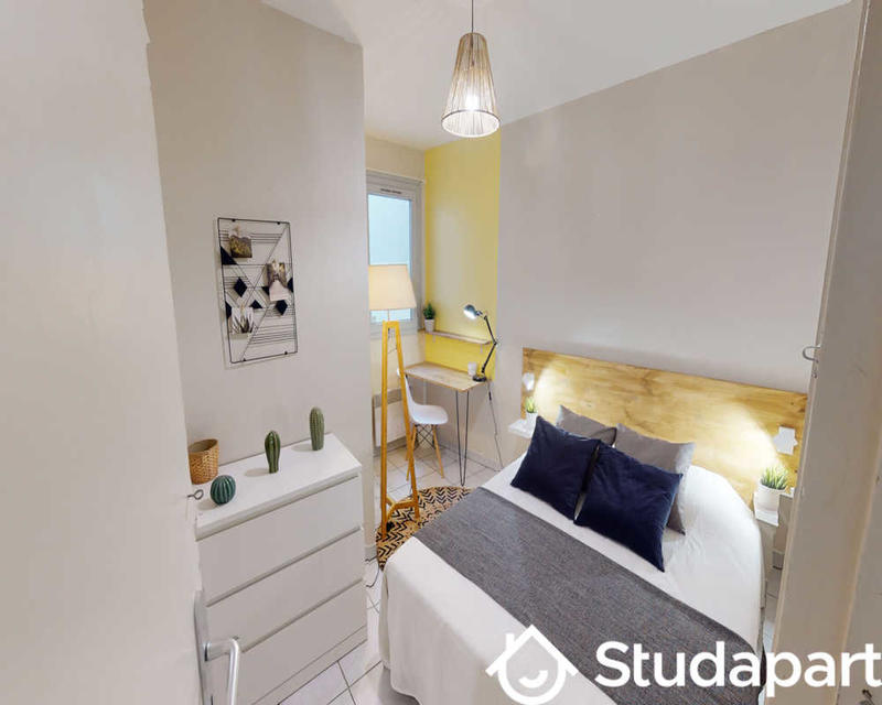 Chambre - 50 m² - 1 pièce