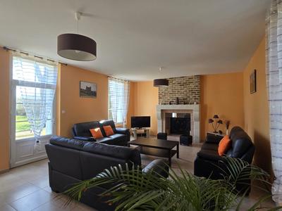 Maison - 246 m² - 9 pièces