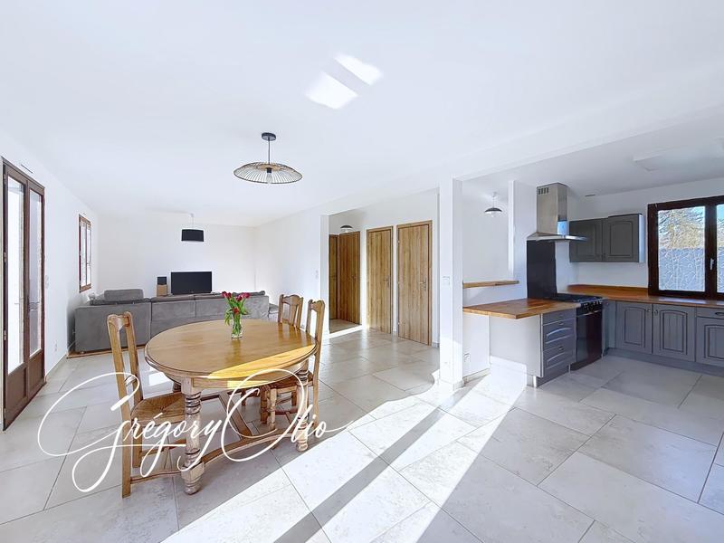 Maison - 118 m² - 5 pièces