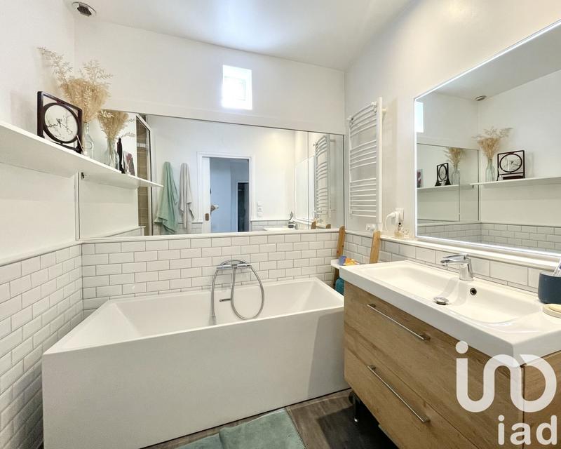 Appartement - 92 m² - 4 pièces