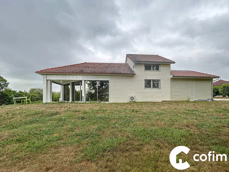 Maison - 191 m² - 7 pièces