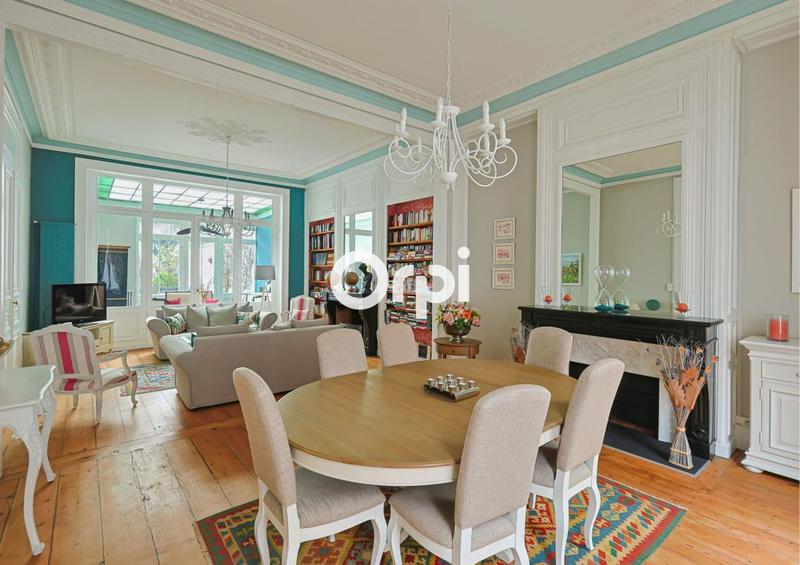 Maison de maîtres - 265 m² - 7 pièces